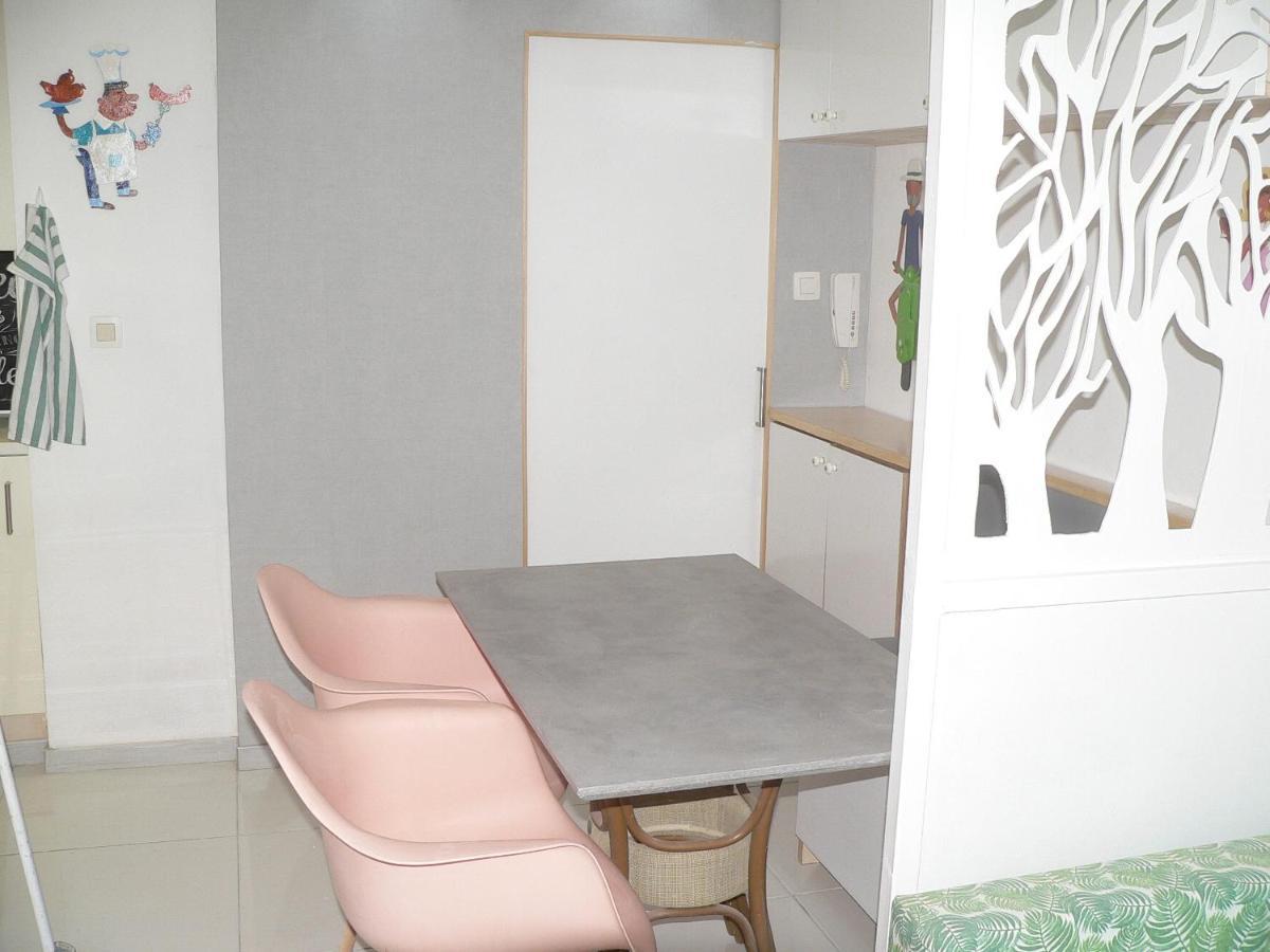 Liege Centre 6 Rue Montagne Sainte Walburge, 4000 Liege, Pour 2 Pers A 3 Minutes De La Gare St Lambert Apartman Kültér fotó