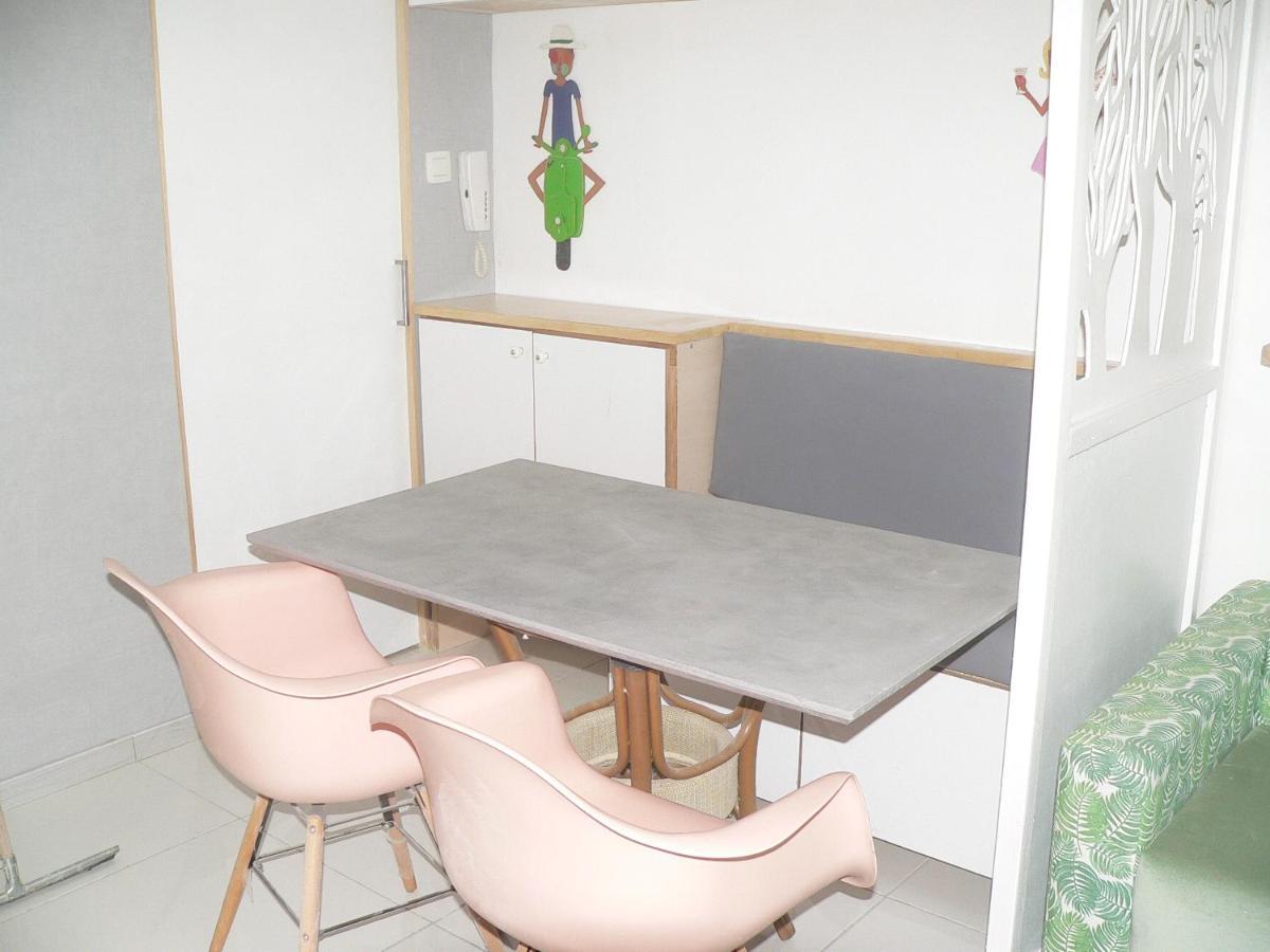 Liege Centre 6 Rue Montagne Sainte Walburge, 4000 Liege, Pour 2 Pers A 3 Minutes De La Gare St Lambert Apartman Kültér fotó